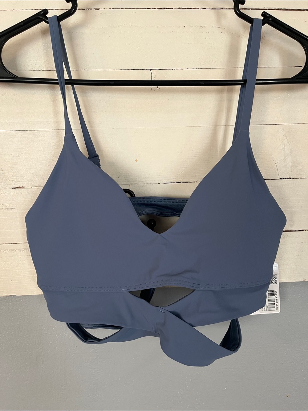 Women's Lululemon V Neck Crossover Bra
